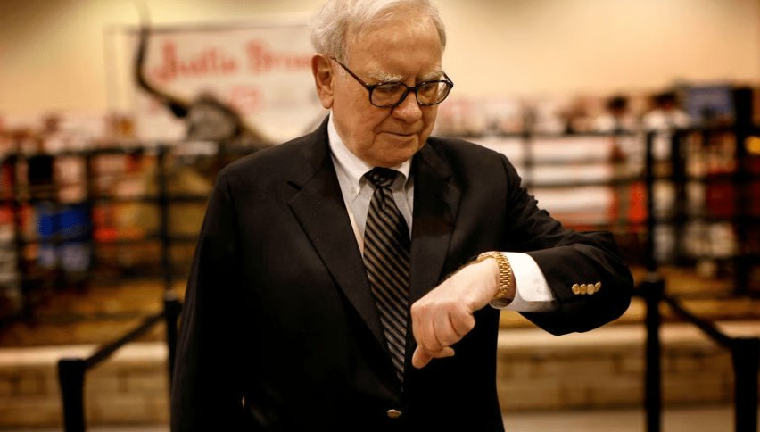 Berkshire Hathaway после ухода Баффетта: почему акции отстают от S&P 500 и что ждет преемника