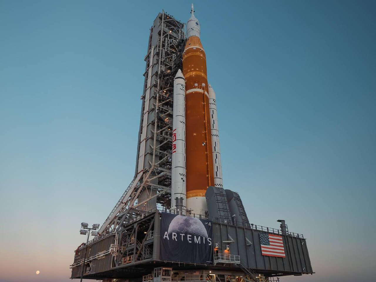 Большой аппарат жизнеобеспечения для Artemis: анализ бюджетных приоритетов NASA